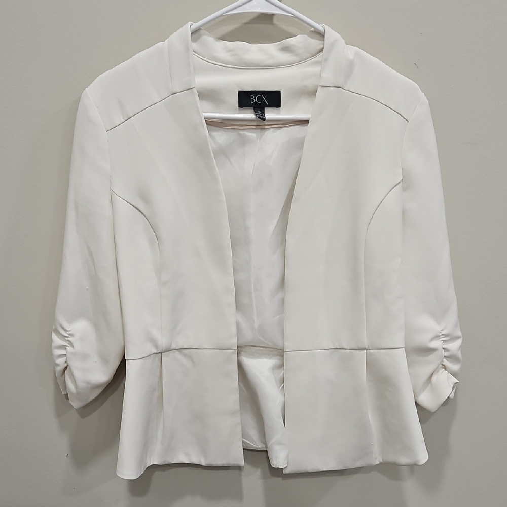 BCX Fitted White Blazer